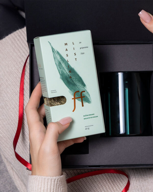 zelena aroma — poklon čaj i šalica